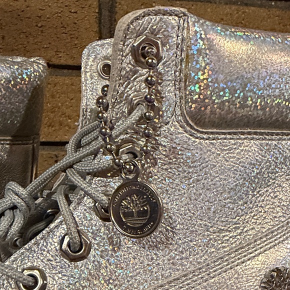 Timberland Iridescent Silver Boots RAREđź©¶ - Picture 4 of 13